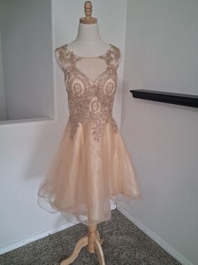 May Queen Girls' Beaded Illusion Neck Formal Dress in Champagne Size 10
